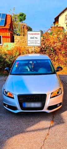 Audi A3 8p/ S-Line 2.0 TFSI (Nichtraucher)