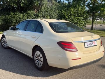 Mercedes E 200 - 9