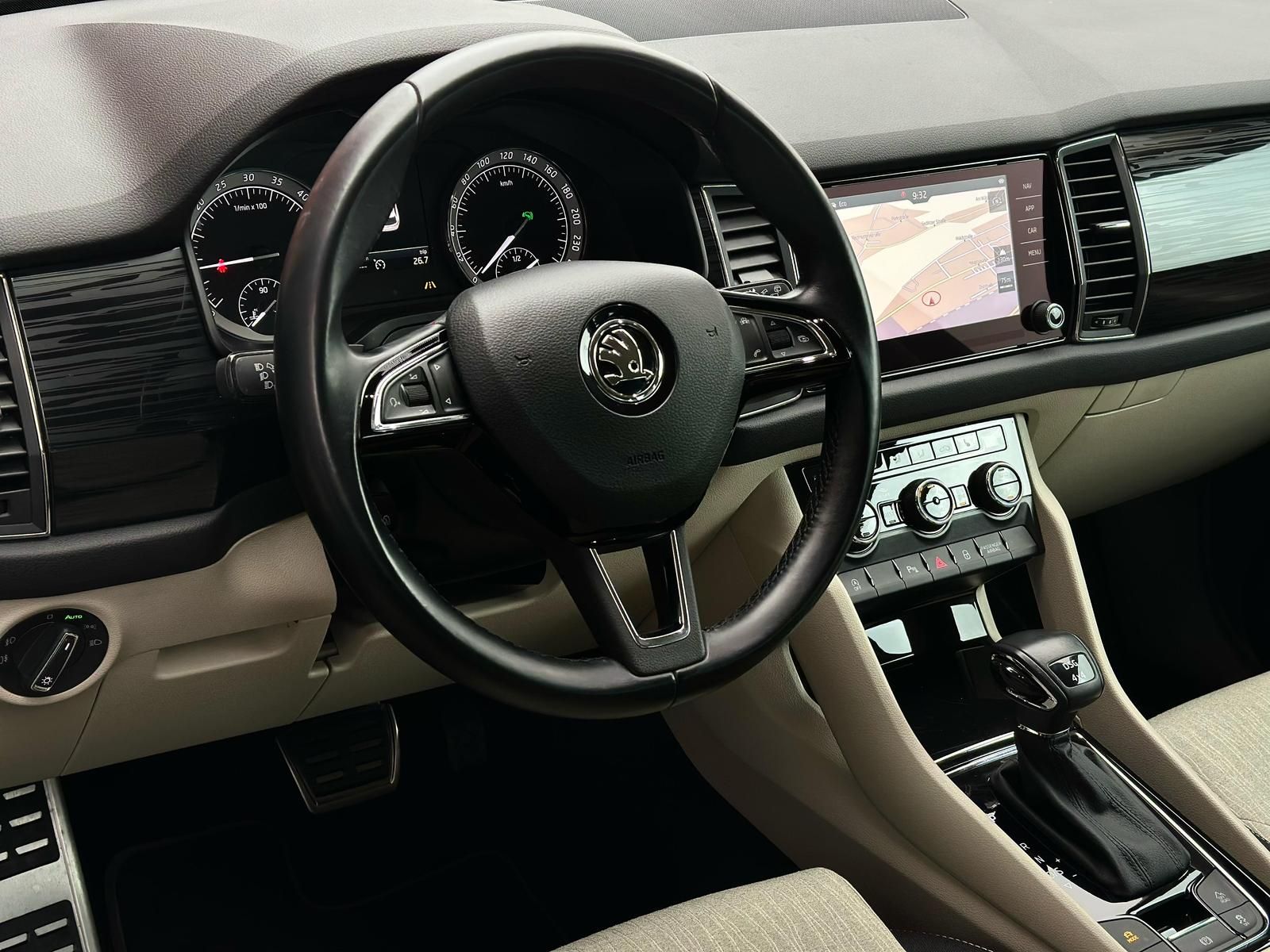 SKODA Kodiaq 2.0TDI STYLE 4x4 LED#ACC#SPUR#PDC#SHZ#FH - Image 21