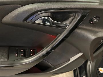 MYAUTOCENTER – Gebraucht- und Jahreswagen mit Werkstattservice in Pfaffenhofen Opel Astra J Sports Tourer Exklusiv *2. Hand*Kamera*