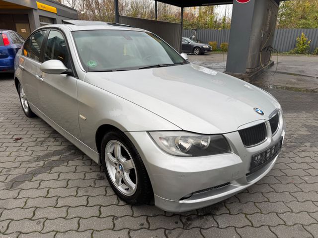 BMW 320i Limosine* Schiebedach* Navi* TÜV 05.2026*