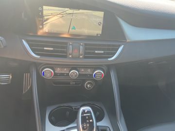 Alfa Romeo Giulia Veloce Q4 2.0 Turbo 16V Kam.+KeyLess+SHZ