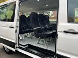 Volkswagen CRAFTER 2,0 TDI 9 SITZER KLIMAAUTOMATIK 1.HAND - Volkswagen Crafter mit Diesel-Antrieb: Kleinbus, 9 Sitzer