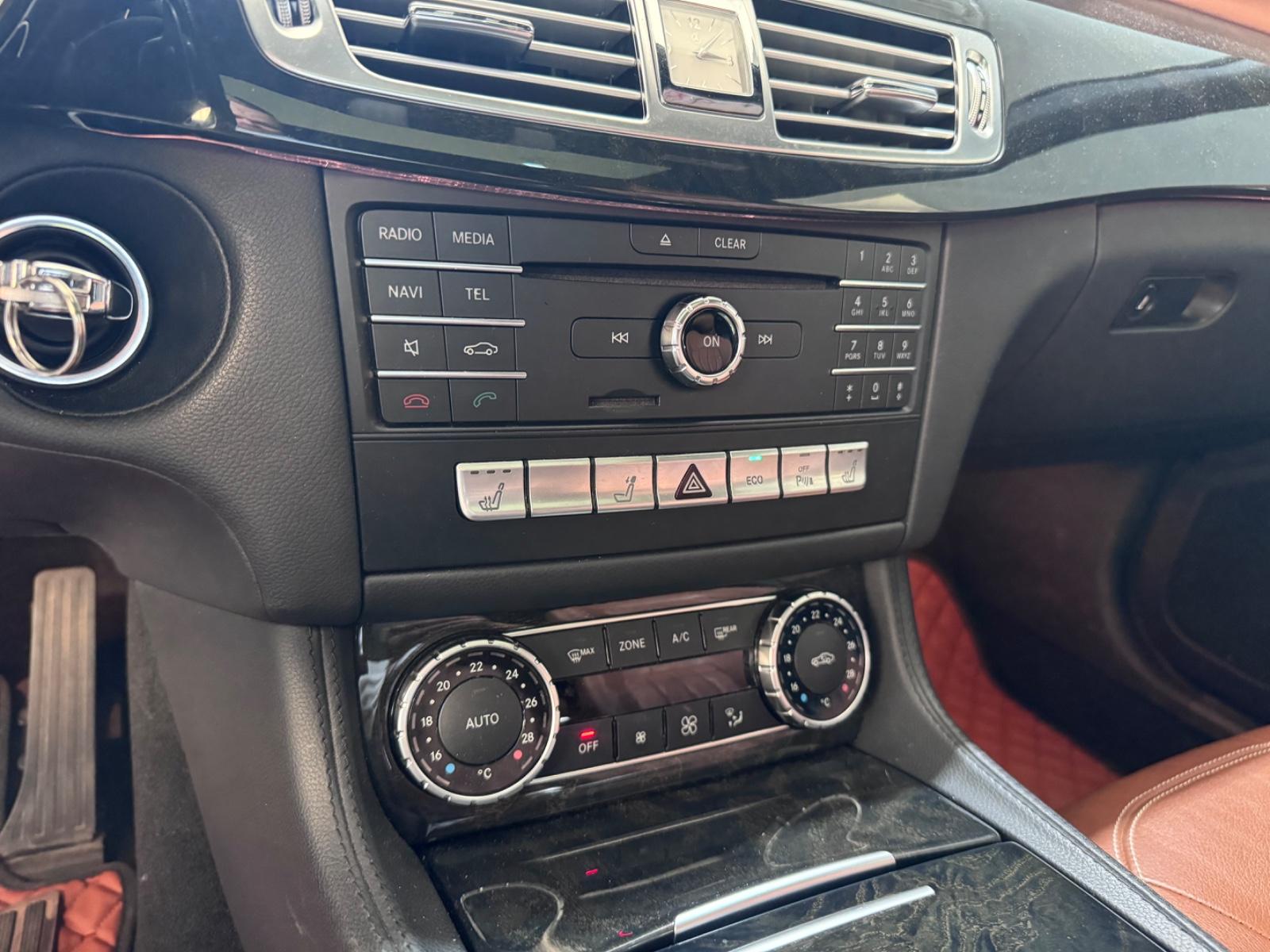 Mercedes-Benz CLS 350 SB*MULTIBEAM*AHK*SCHIEBEDACH*SHZ*KLIMA