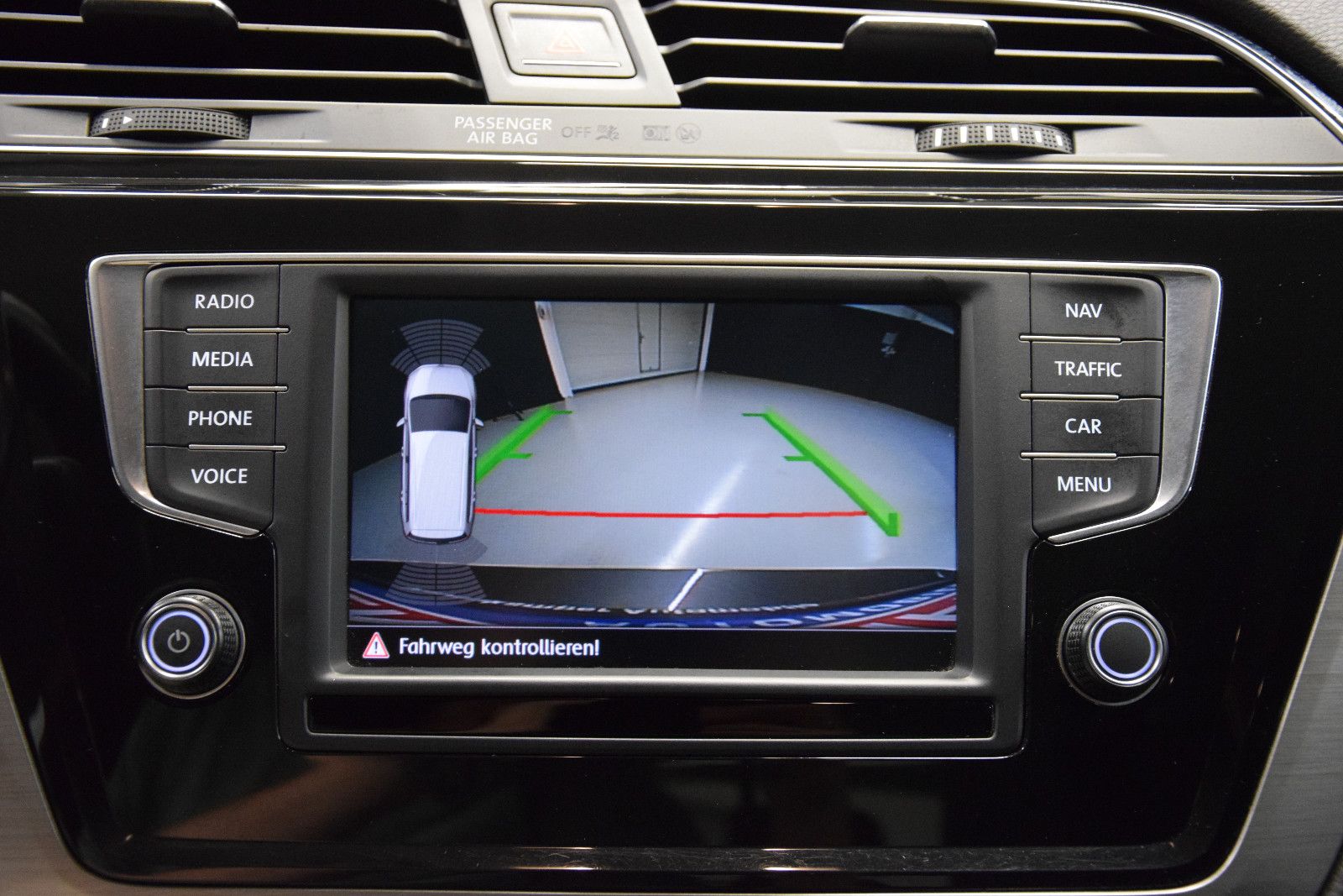 Fahrzeugabbildung Volkswagen Touran Comfortline 7-Sitzer Massage LED Kamera