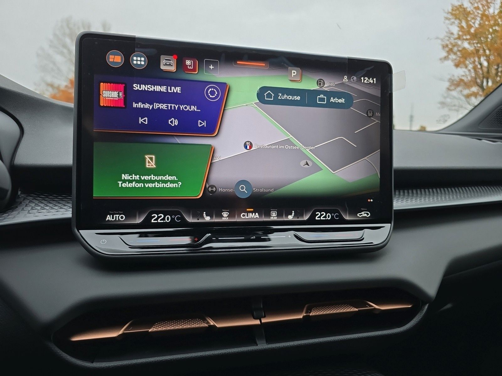 Fahrzeugabbildung CUPRA Terramar 1.5 eTSI DSG SENNHEISER/NAV/LED/ACC/TOT