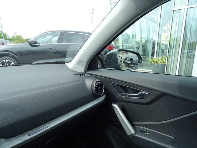 Q2 35 TFSI S-tronic advanced