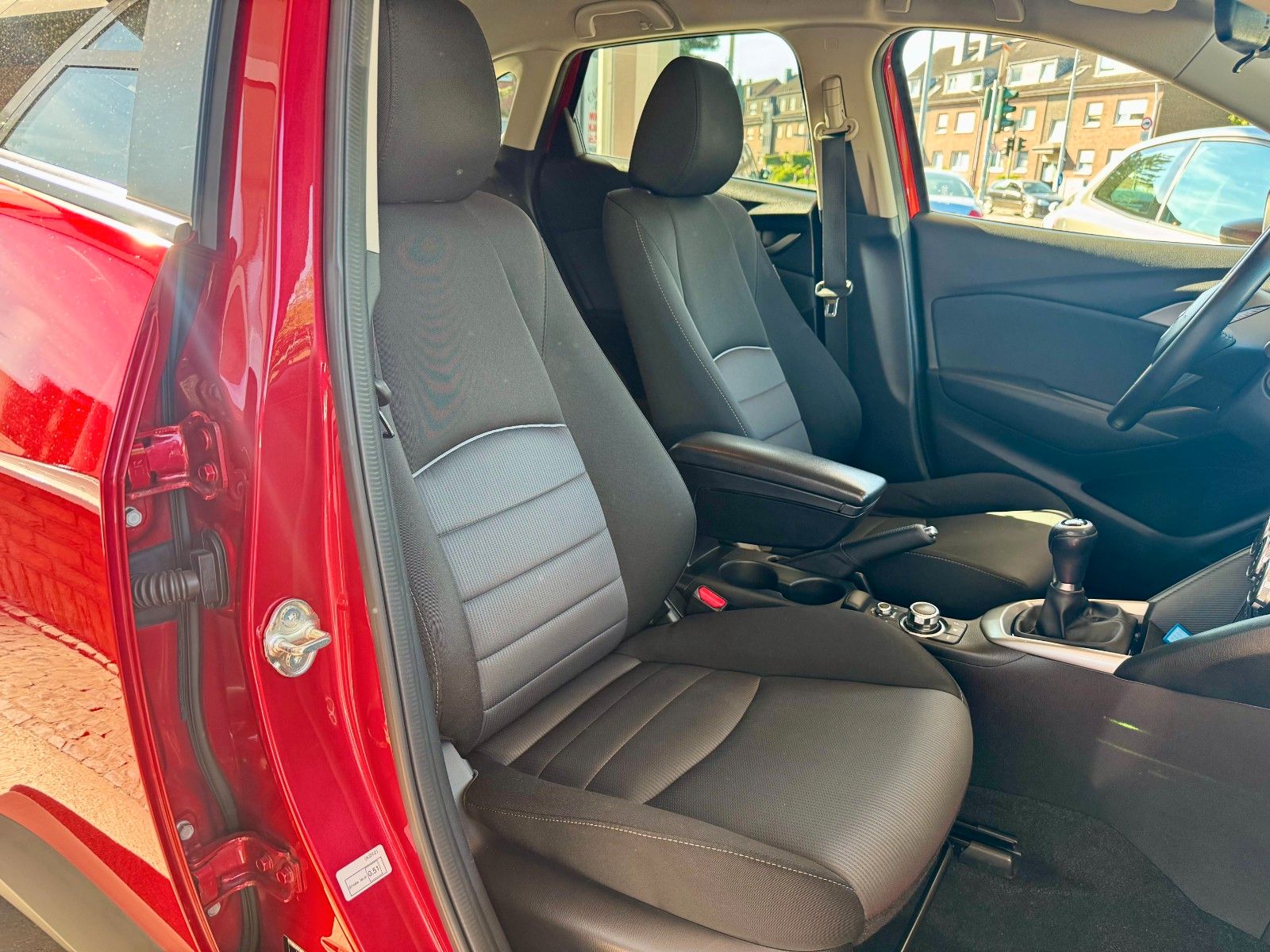 Fahrzeugabbildung Mazda CX-3 Center-Line Navi/Bluetooth/PDC/Klimaaut.