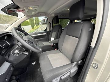 Peugeot Traveller Business L2+AHK+AppC+SHZ+Kamera+Navi+F