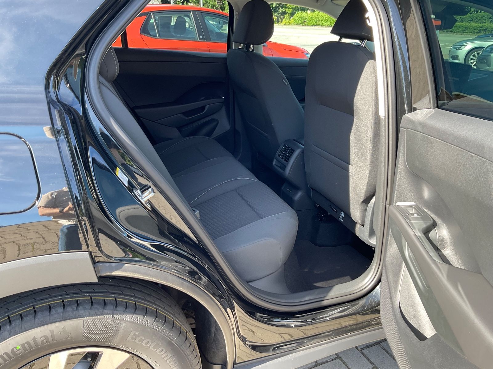 Fahrzeugabbildung Volkswagen T-Roc 1.5 eTSI DSG Kamera,AHK,5J Garantie,ACC