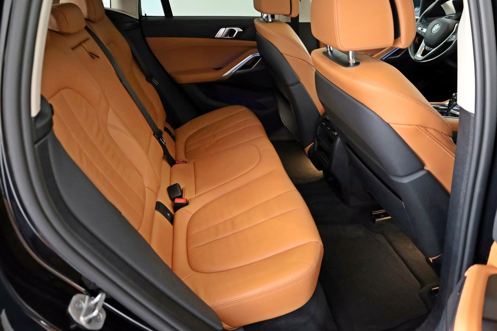 Fahrzeugabbildung BMW X6 30d xDrive Leder,Navi,LED,ACC,PanDach,ParkPak