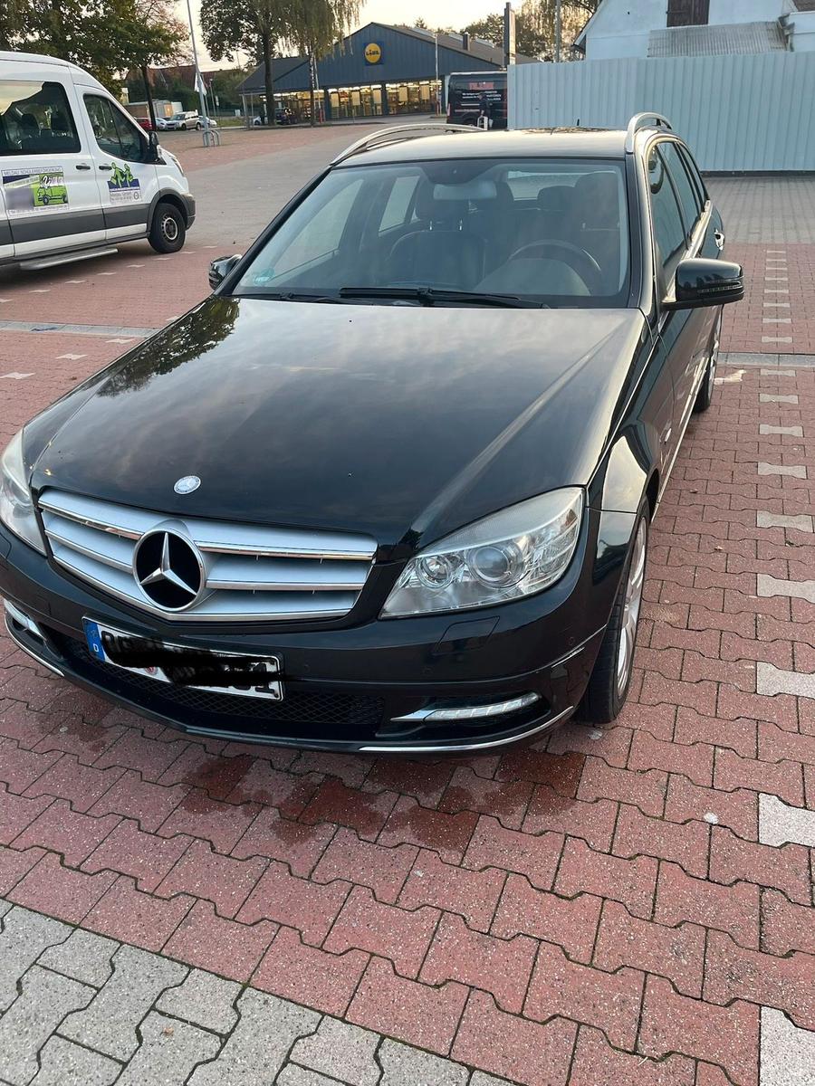 Mercedes-Benz 200 2010 — photo 5