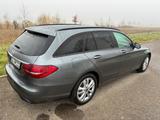 Mercedes-Benz C 300 d Autom. T Avantgarde Burmester Sounds. - Mercedes-Benz C 300 mit Diesel-Antrieb