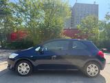 Toyota Auris Luna*ANHÄNGERKUPPLUNG*KLIMA*4SEASON* - Toyota Auris Luna mit Benzin-Antrieb