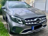Mercedes-Benz GLA 220 4MATIC DCT - Automatik/ Standhzg/ Pano - Mercedes-Benz GLA-Class: Privatanbieter