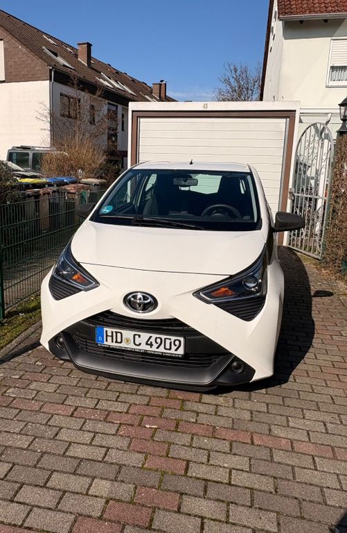 Image of Toyota Aygo (X)