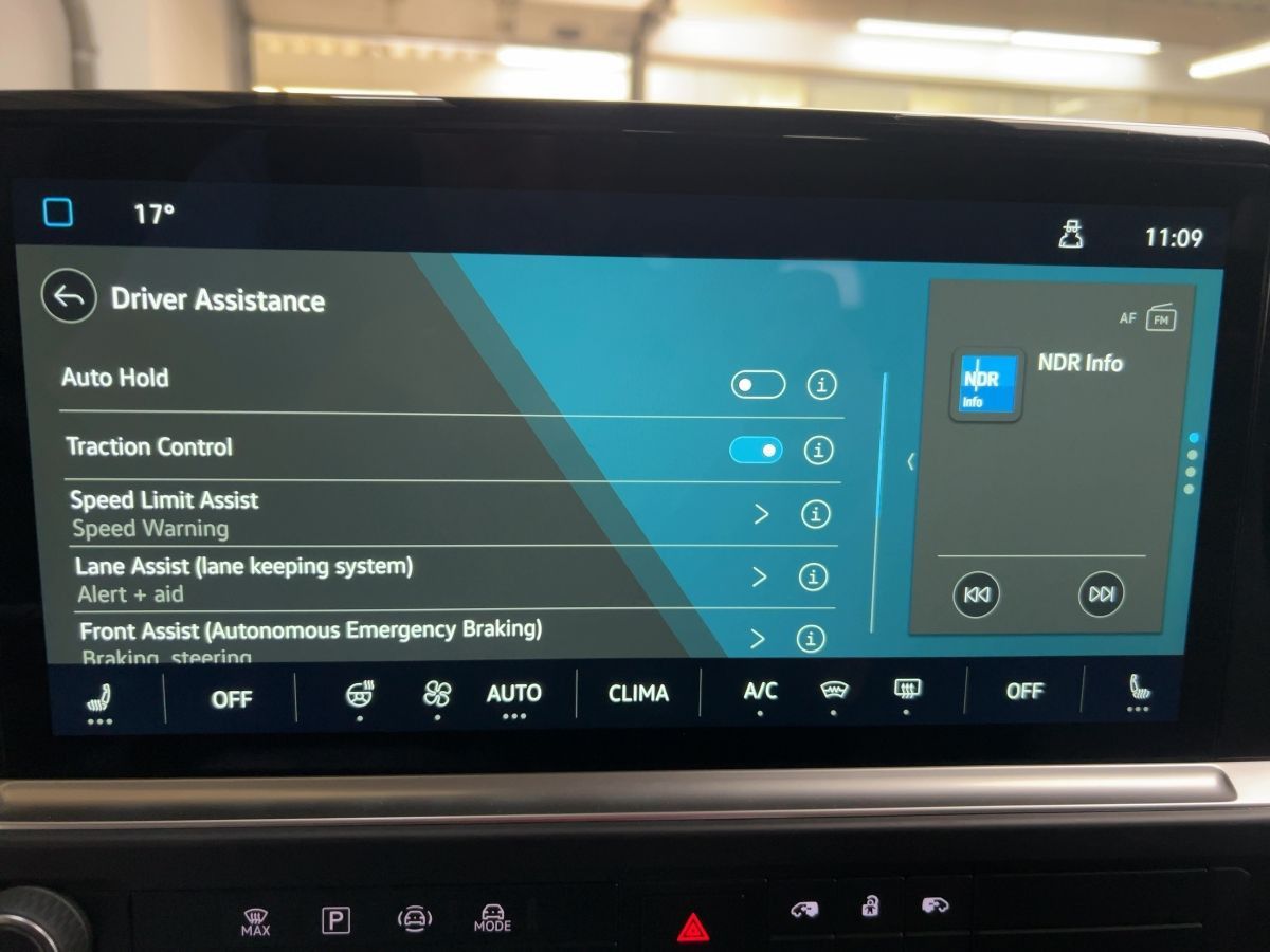 Volkswagen T7 Caravelle - Bild 13