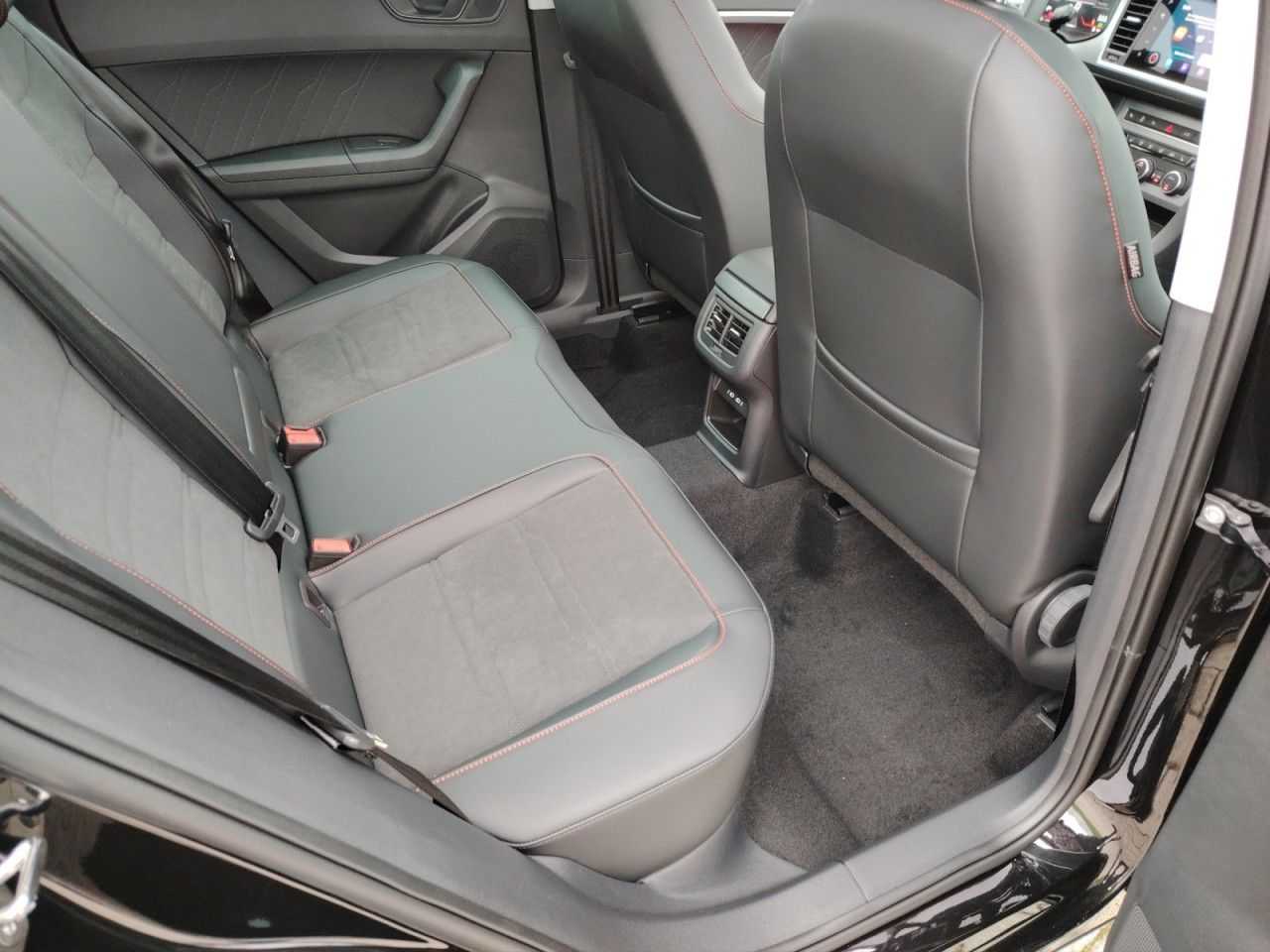 Fahrzeugabbildung SEAT Ateca FR AHK,Navi,el.Heckklappe,Kamera,Panorama