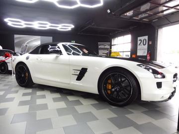 صورة 4 لـ 2014 Mercedes-BENZ SLS AMG