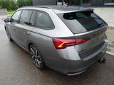 Skoda Octavia Kombi 2.0 TSI 4x4 Sportl. AHK/NAVI/el.HK - Skoda Octavia mit Benzin-Antrieb: Allradantrieb, Kombi
