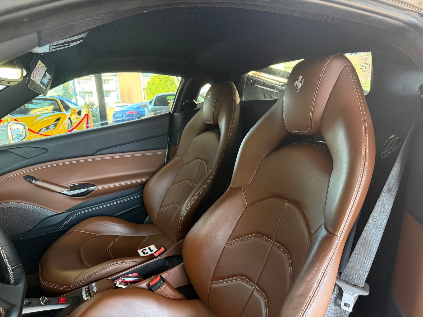 Fahrzeugabbildung Ferrari 488 GTB GTB Coupé DCT/SCUDERIA/KAMERA/