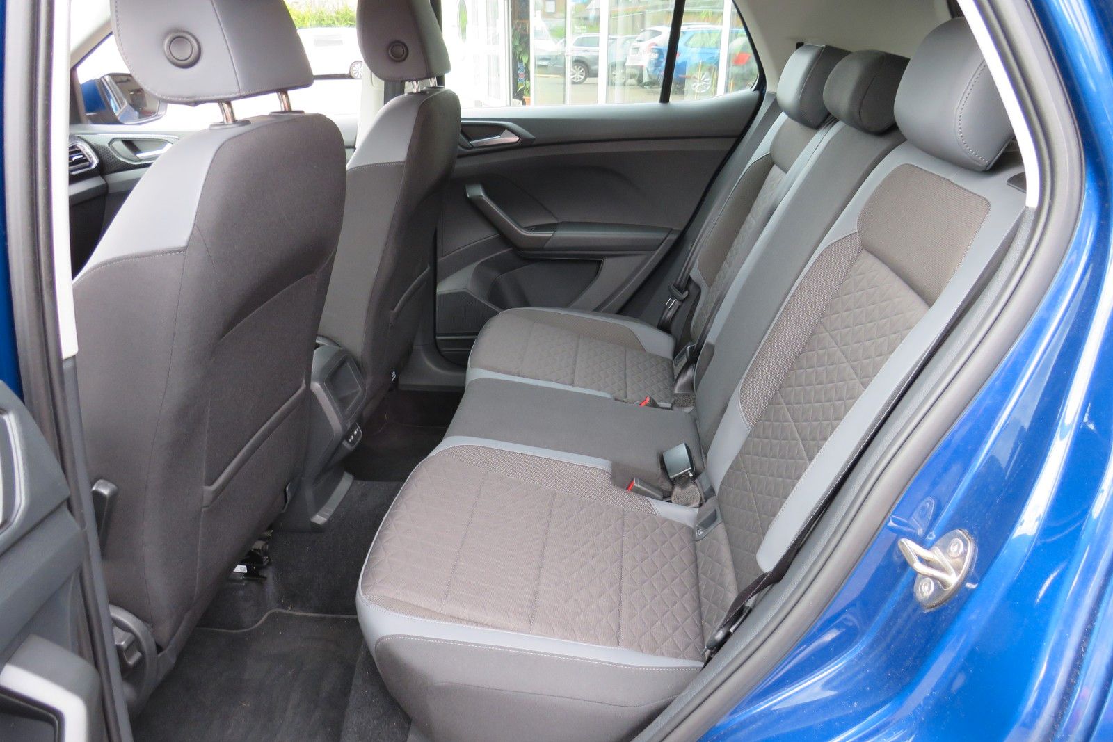 Fahrzeugabbildung Volkswagen T-Cross Highline DSG ACC NAVI AHK APP 1.HAND