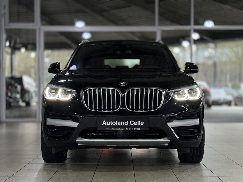 Fahrzeugabbildung BMW X3 xD20d xLine Kamera HUD DAB HiFi Komfort AHK