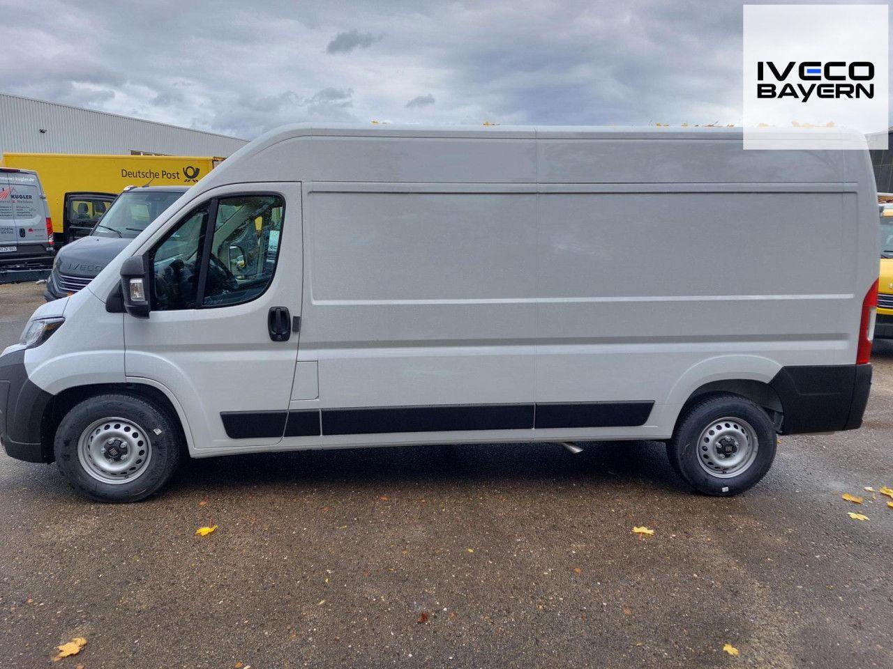 Fiat Ducato serie 2 MY25 35 L3 H2 Kawa verblecht 140