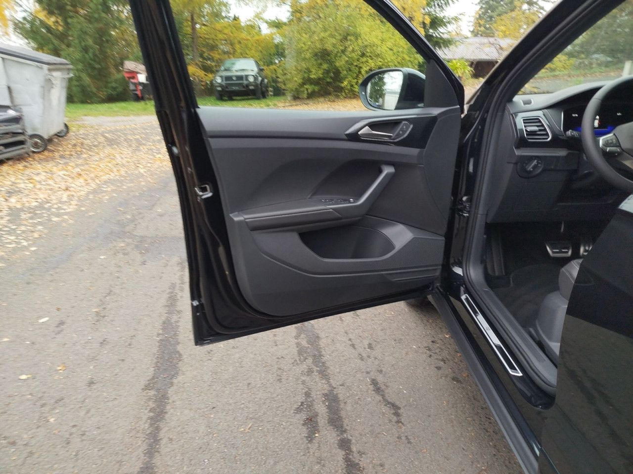 Fahrzeugabbildung Volkswagen T Cross R-Line 1.5 110 TSI D7F