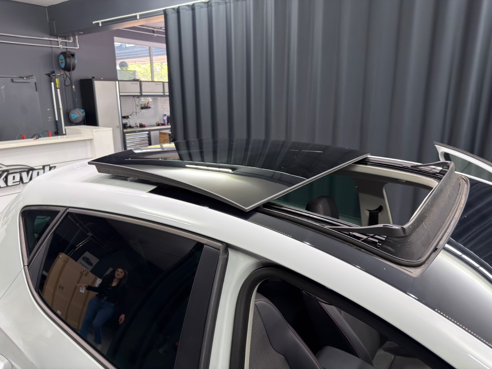 Fahrzeugabbildung SEAT Leon FR|NAVI|LED|PANORAMA|PDC|TÜV 03/28