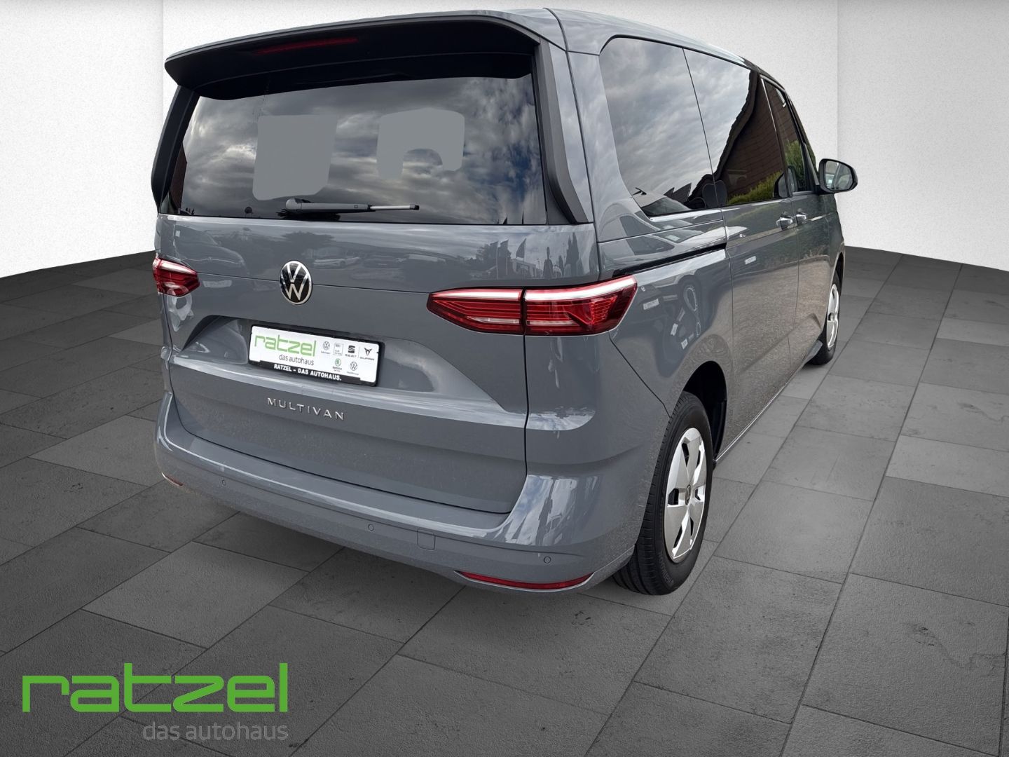 Fahrzeugabbildung Volkswagen T7 Multivan 2.0 TDI 7-Gang DSG KÜ Navi AHK LED A