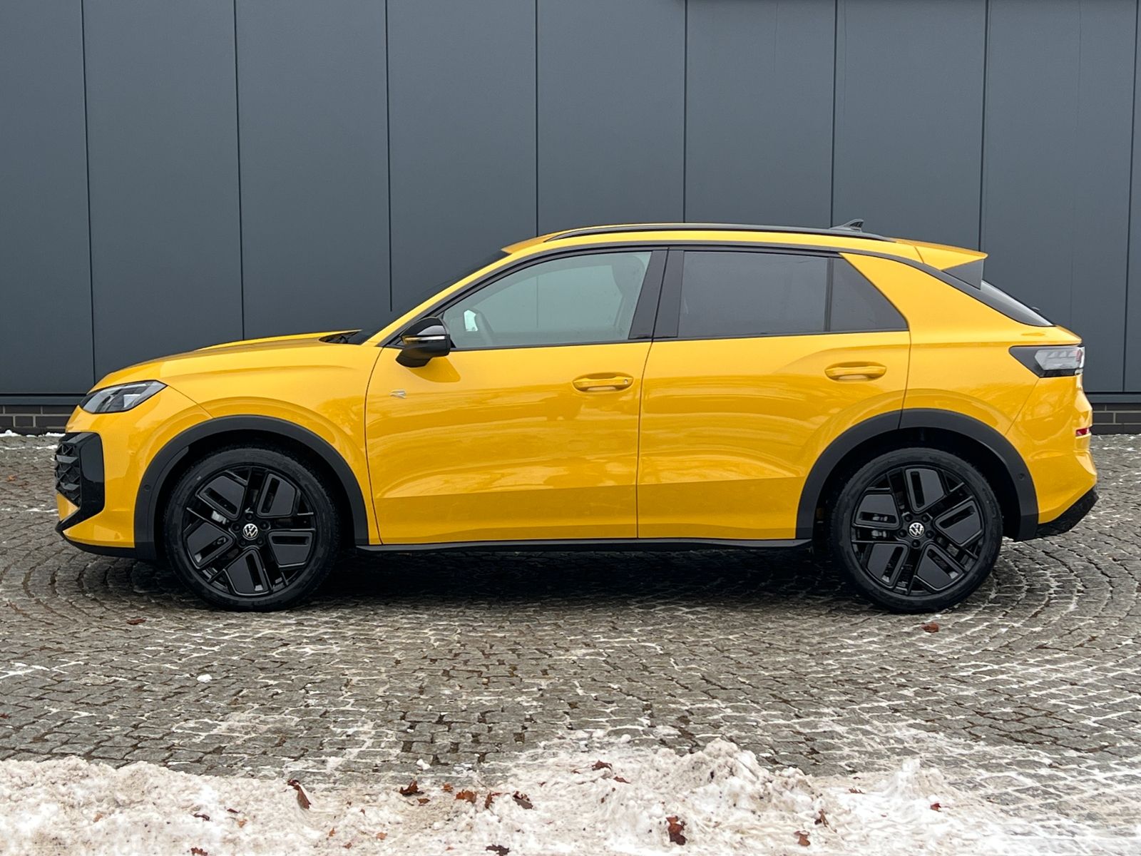 Fahrzeugabbildung Volkswagen T-Roc R-Line 1.5 eTSI DSG *Neues Modell, AHK, Bl