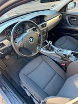BMW E91 Touring - BMW 3er Reihe aus 2009: Kombi
