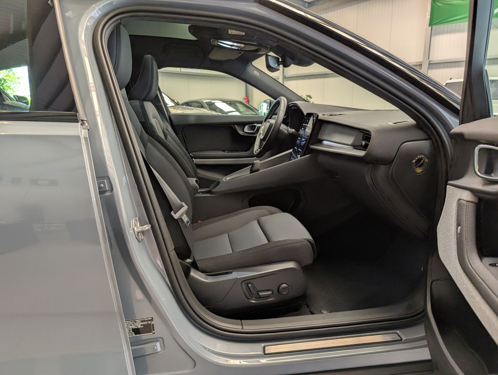 Fahrzeugabbildung Polestar 2 Std Rge ACC Pixel-LED Pilot+ LHz Pano H&K 360°
