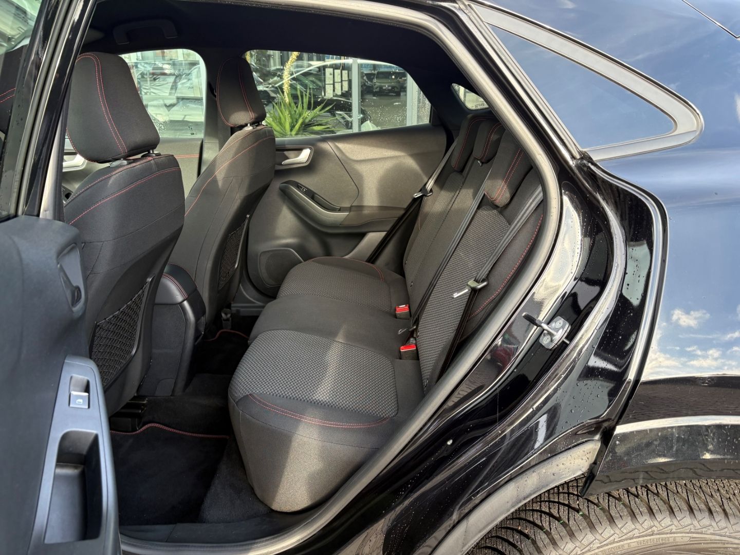 Fahrzeugabbildung Ford Puma ST-Line Navi LED ACC DAB SHZ LenkradHZG