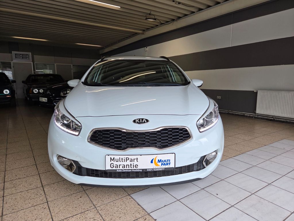 Kia cee'd Sporty Wagon cee'd Sportswagon FIFA World Cup Edition – Ansicht 2