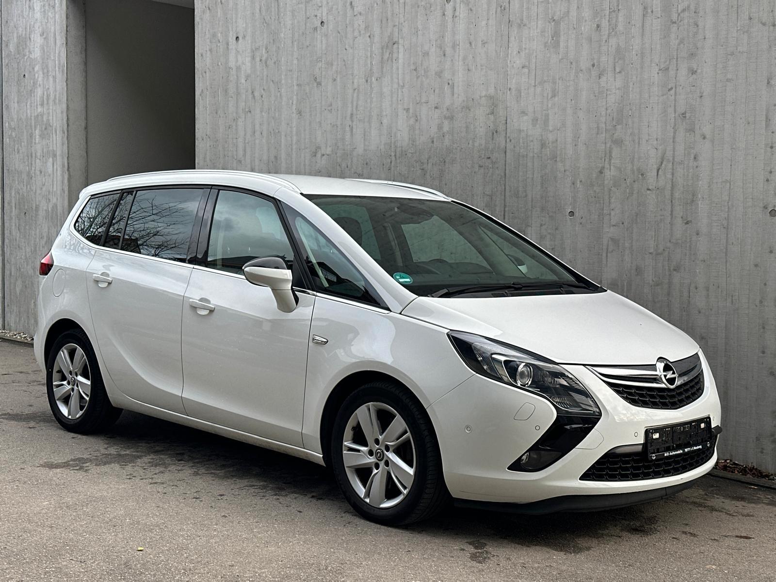 Opel Zafira C Tourer Innovation *MOTORLEUCHTE*