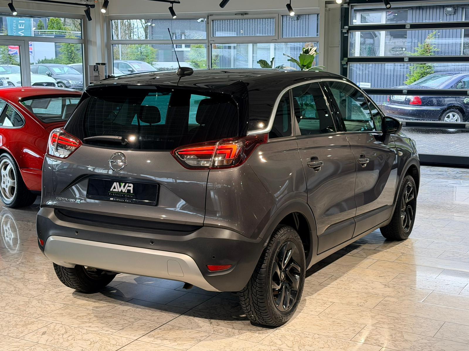 Opel Crossland INNOVATION*NAVI*17"ALU*NAVI*PDC*TOP!