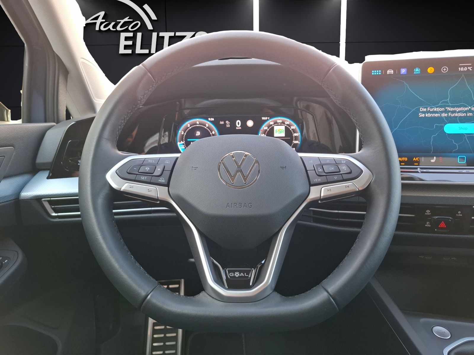 Fahrzeugabbildung Volkswagen Golf VIII Variant TSI Goal Standhzg. LED CarPlay