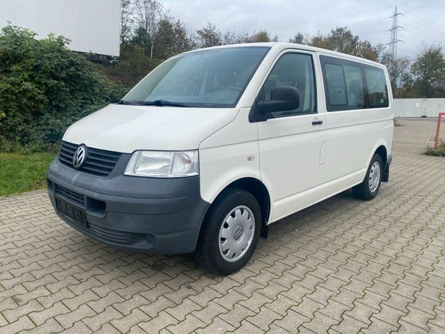 Volkswagen VW T5 Caravelle 9 Sitz, Getriebe muss spülen