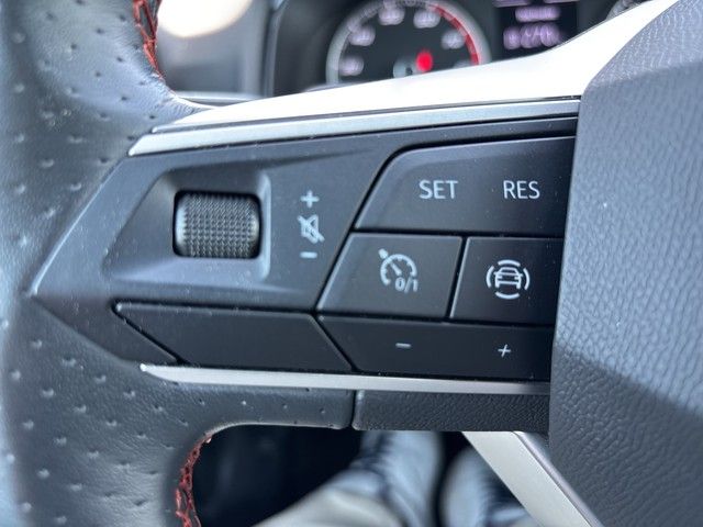 Arona FR TSI DSG AHK Navi LED Sitzhzg. Ganzjahre