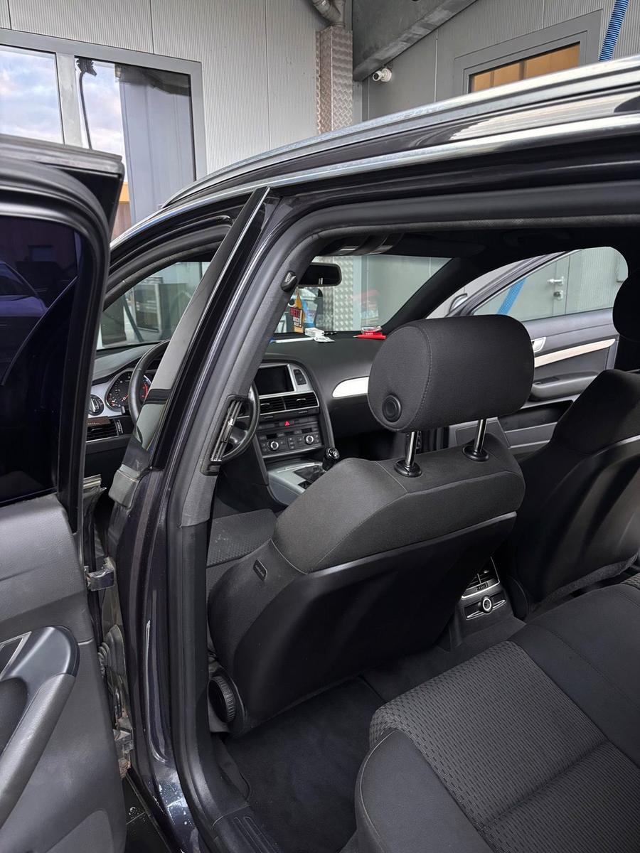 Audi A6 2009 — photo 10