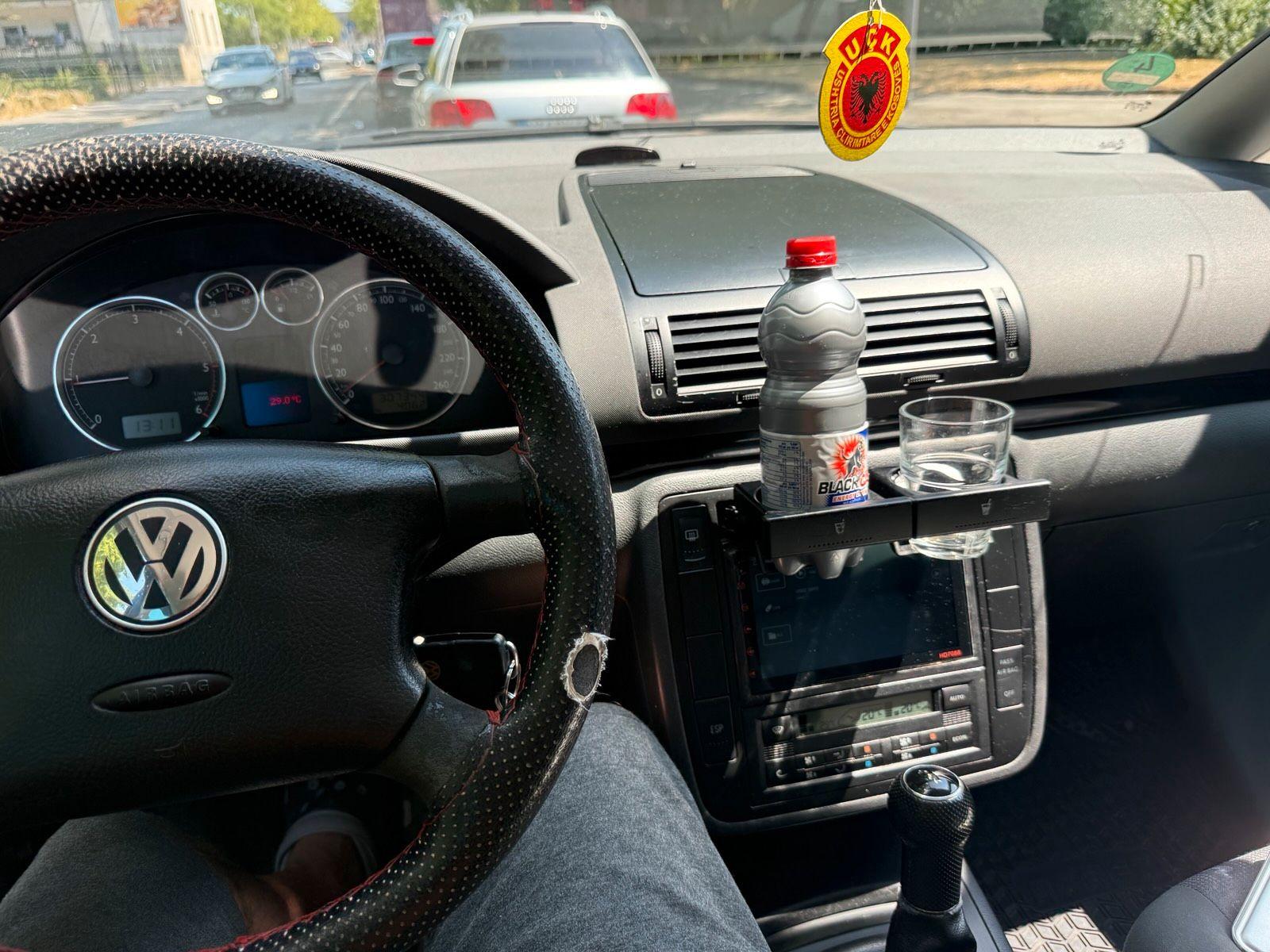 Volkswagen Sharan 2009 — photo 10