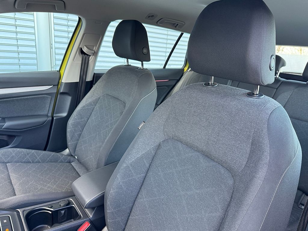 Golf VIII Variant 1.5 TSI LIFE *NAVI*LED*ACC*