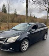 Toyota Avensis Kombi 2.2 D-CAT - Toyota Avensis aus 2010: Kombi