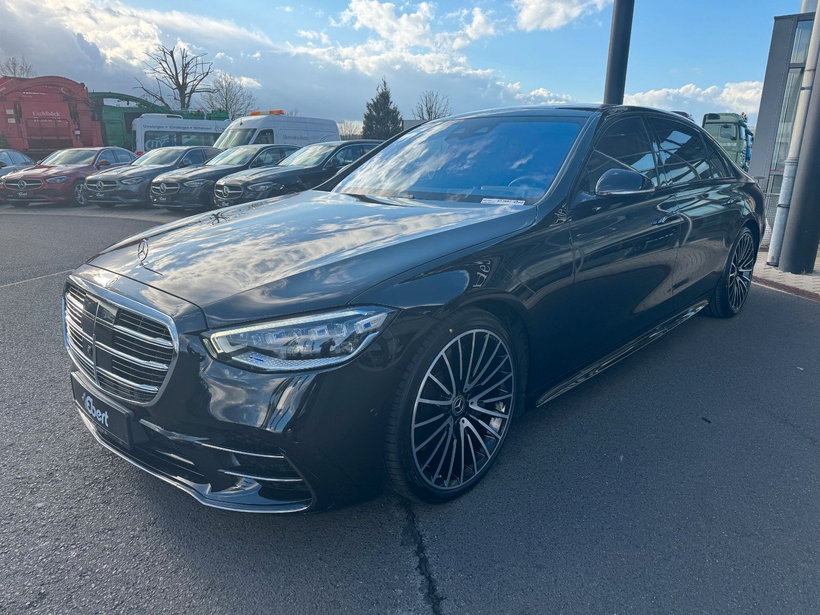 Fahrzeugabbildung Mercedes-Benz S 580 4M L VOLL+AMG+Chauffeur+STH+3D+Pano+
