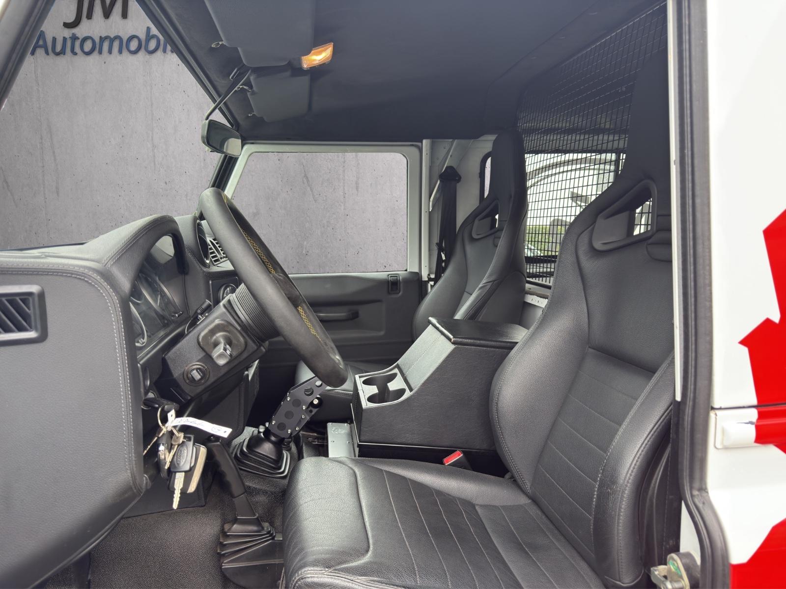 LAND ROVER DEFENDER 90 E BOWLER EDITION CHAUFFAGE STATIONNAIRE 150 CH 4X4 BVM - PACK SPORT - VOLANT EN CUIR
