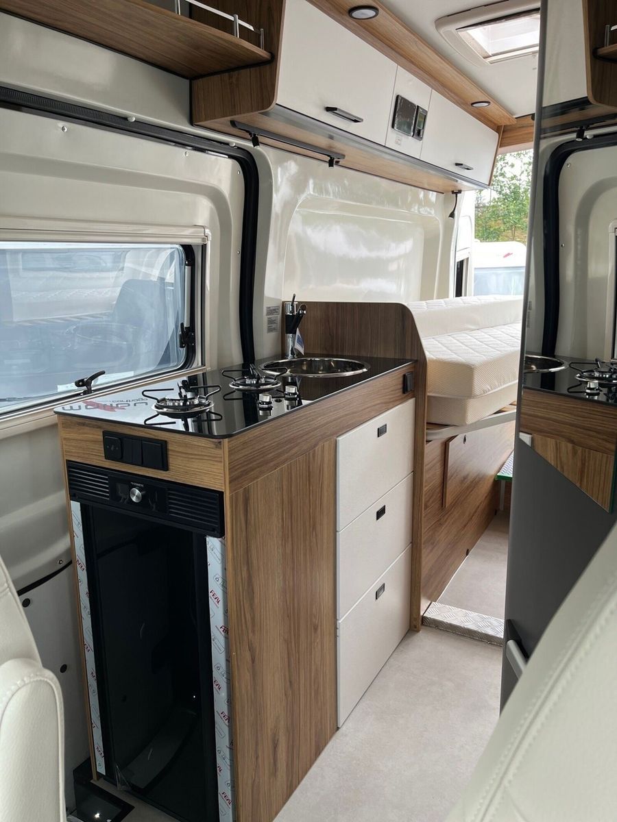 Fahrzeugabbildung Karmann Dexter 4x4 DE 570 AW AHK, 130 PS, Rückfahrkamera