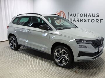 Fahrzeugverkauf 8 Skoda Karoq Sportline 4x4 AHK Pano 19 Zoll NAVI