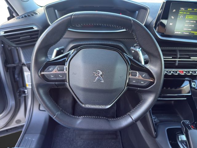 Peugeot 2008 1.2 PureTech 130 Allure AHK+Kam.+KeyLess